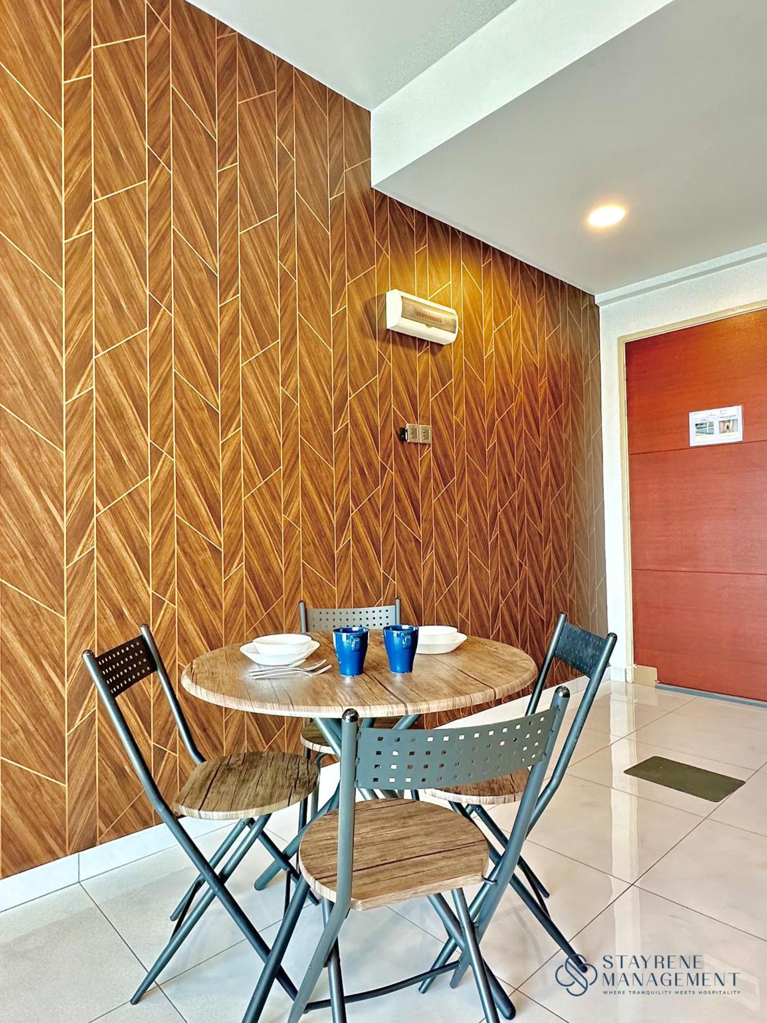 Palazio Mount Austin By Stayrene Pangsapuri *